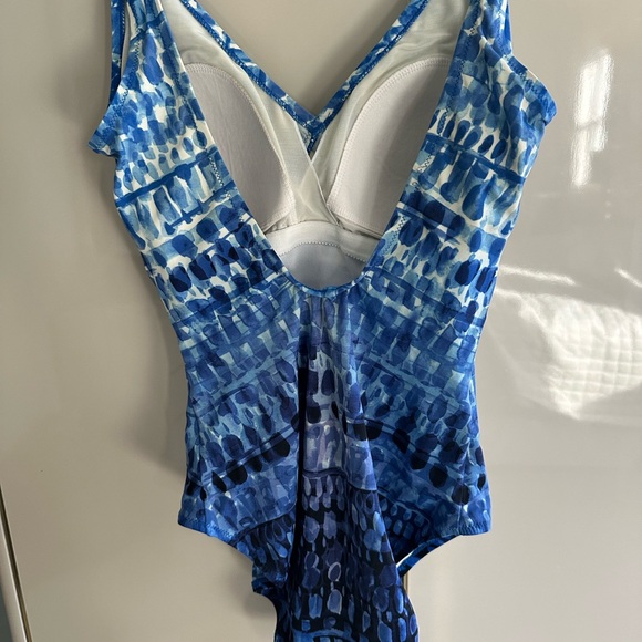 Gottex women’s swim suit - Picture 5 of 8
